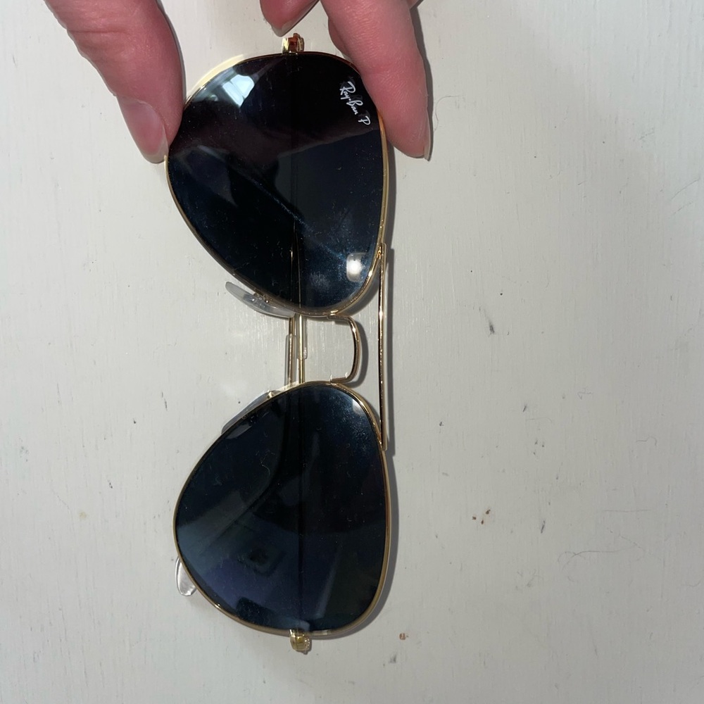 Ray-Ban Gold and Black Aviator Sunglasses Classic Design